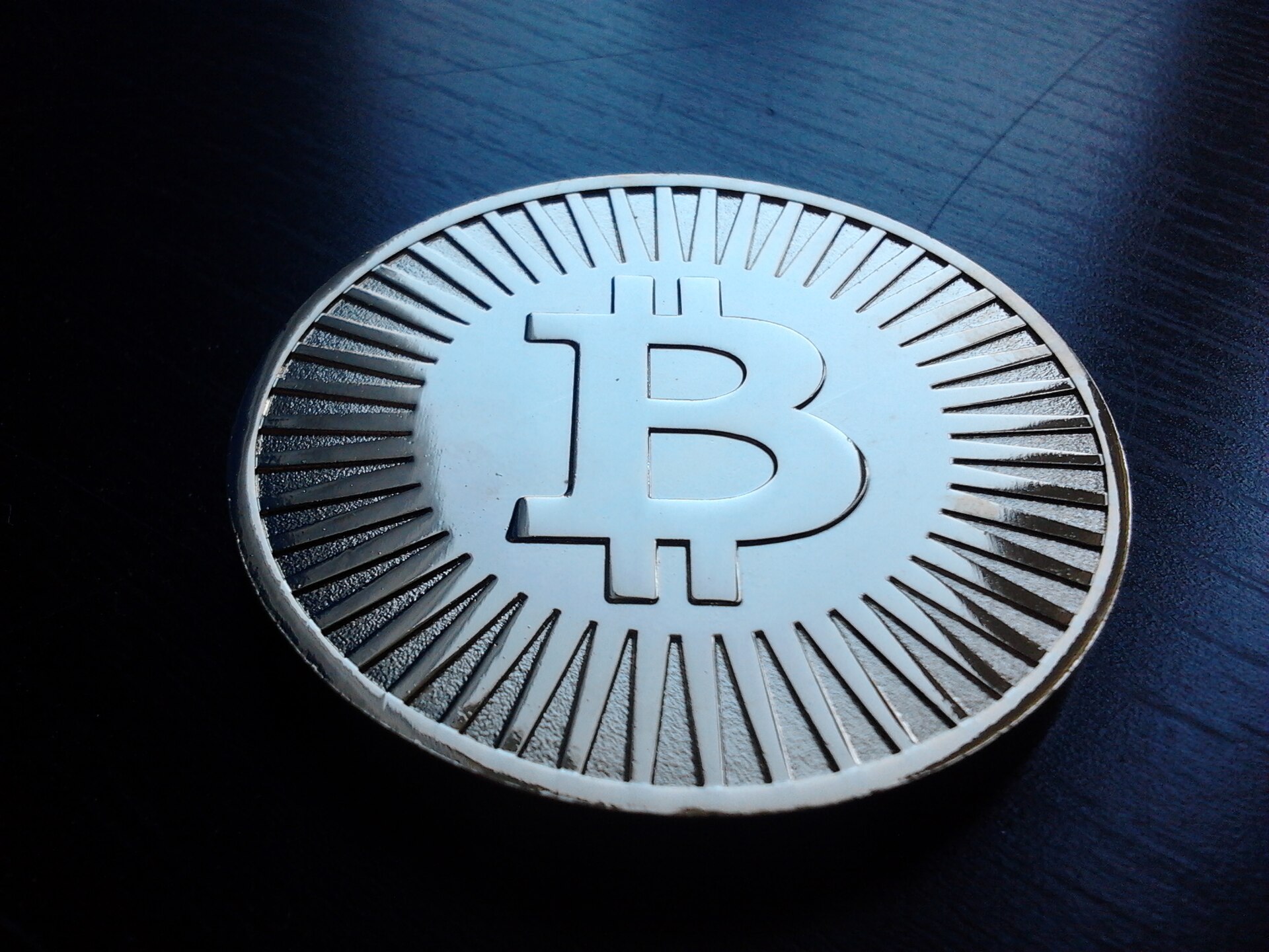 Bitcoin "challenge coin"
